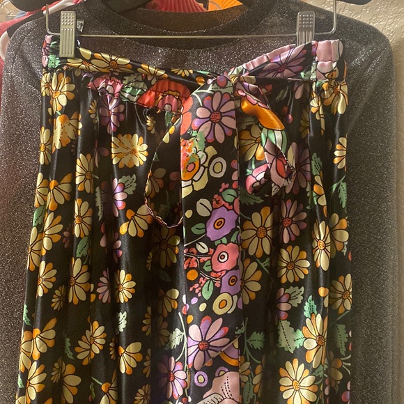 BUNDLE ALERT 🚨 - Picture 5 of 6